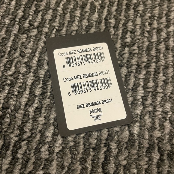 MCM PILLOWS (2) - Picture 7 of 8